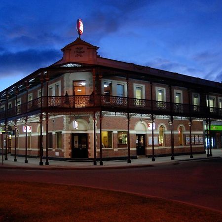 Grand Terminus Hotel Bairnsdale Eksteriør bilde
